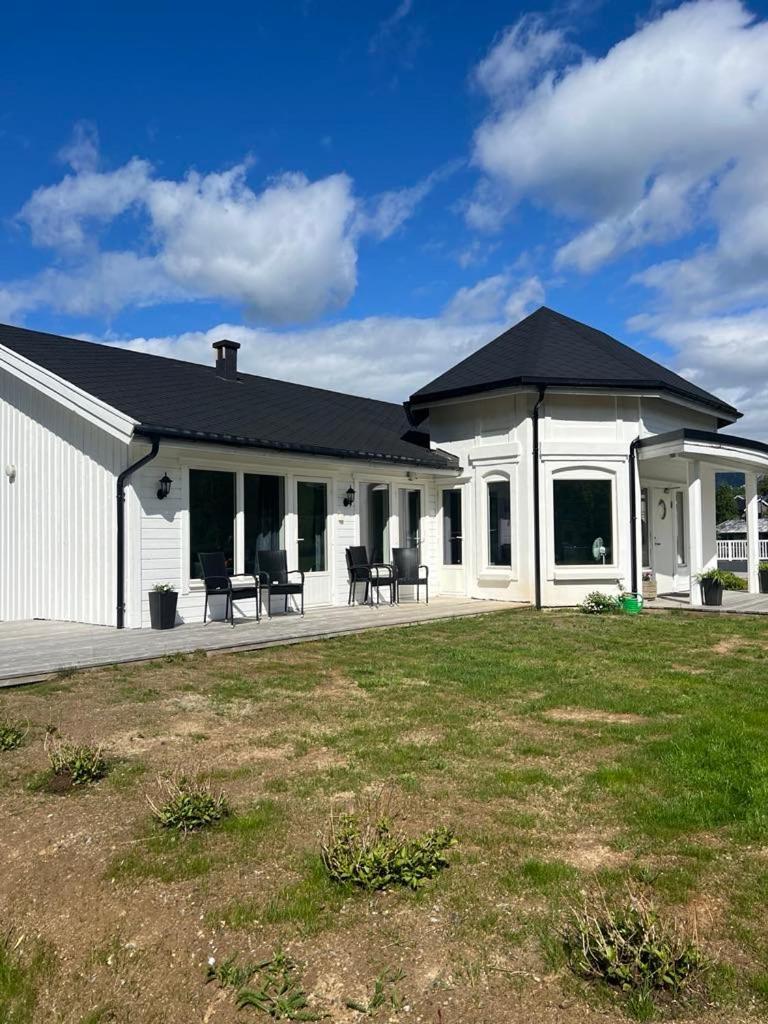 Aparthotel Senja Living Stonglandseidet Esterno foto